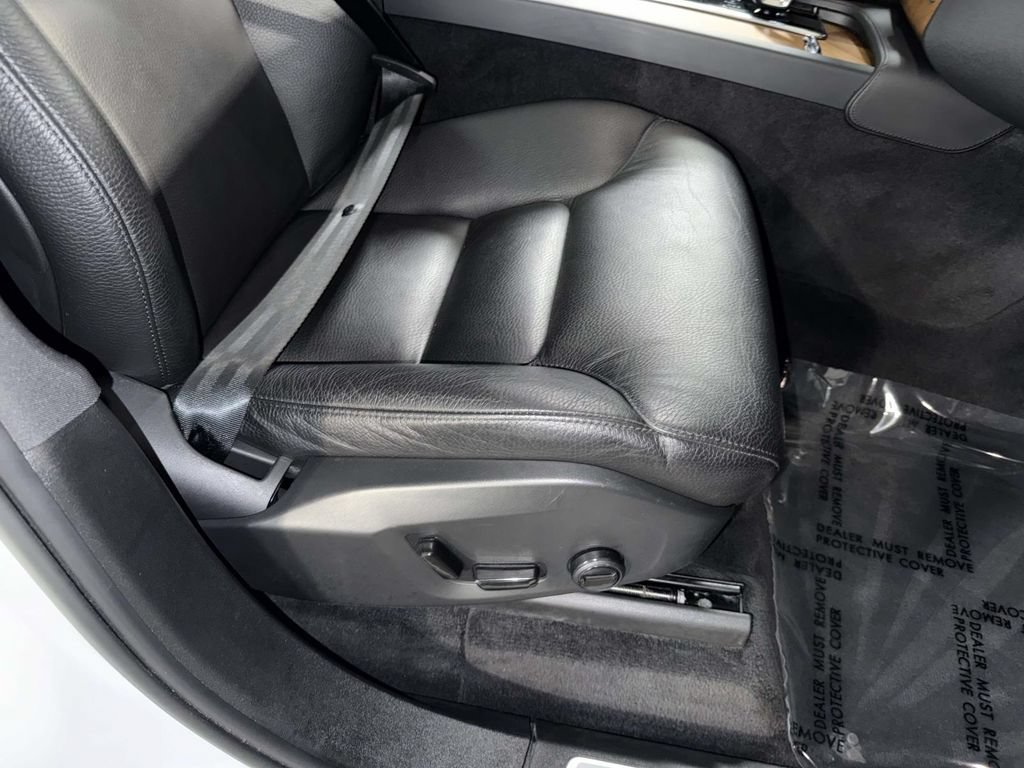 Used 2023 Volvo XC90 T8 Plus AWD/4WD image 15