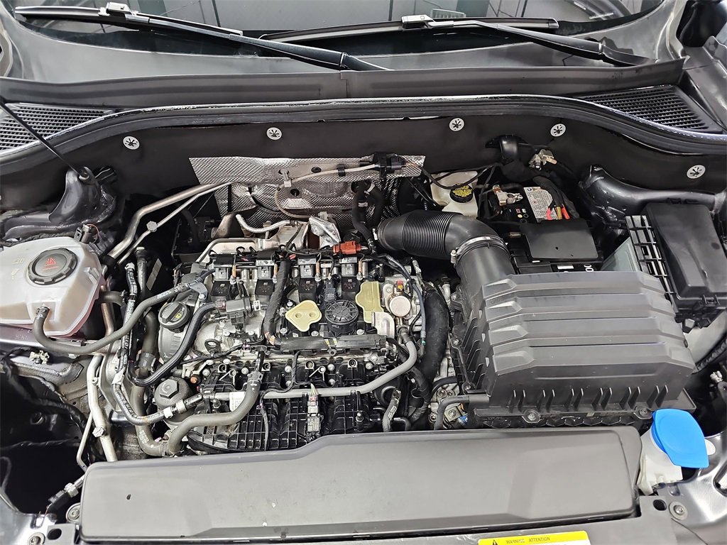 Used 2024 Volkswagen Atlas Cross Sport SE image 31