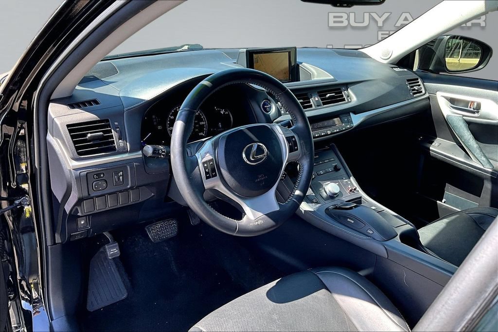 Used 2012 Lexus CT 200h Premium w/ Leather Pkg FWD image 14
