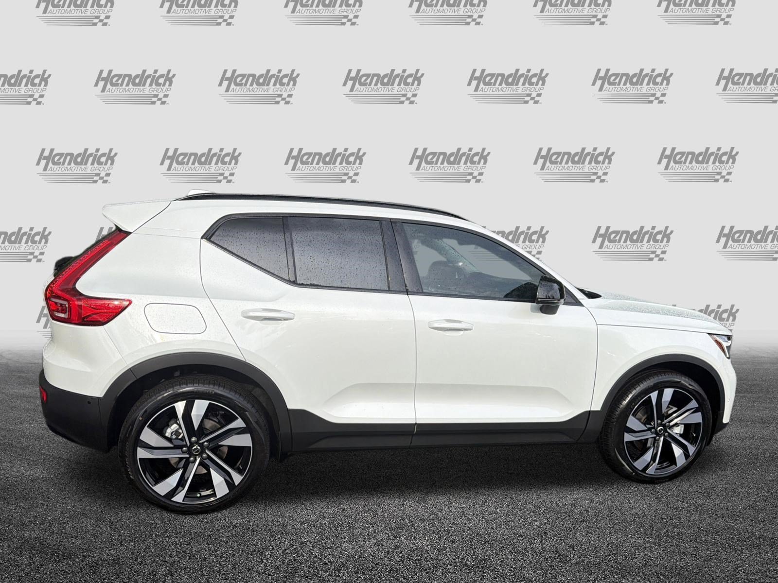 New 2026 Volvo XC40 B5 Ultra w/ Protection Package Premier AWD/4WD image 10