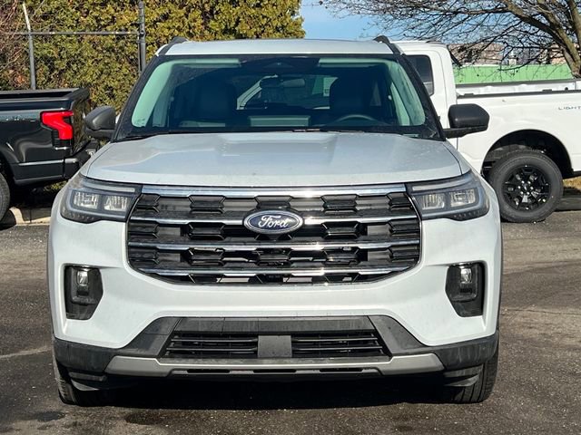 Used 2026 Ford Explorer Active w/ Active Comfort Package AWD/4WD image 2
