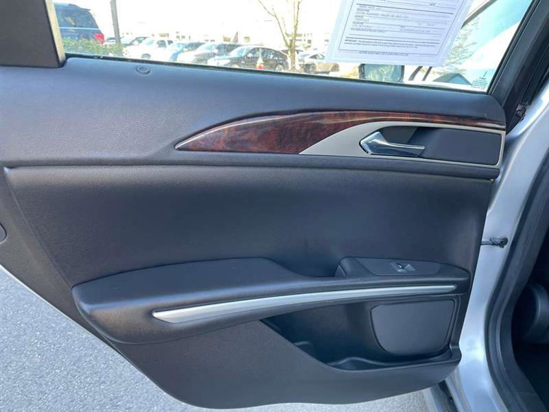 Used 2013 Lincoln MKZ image 75