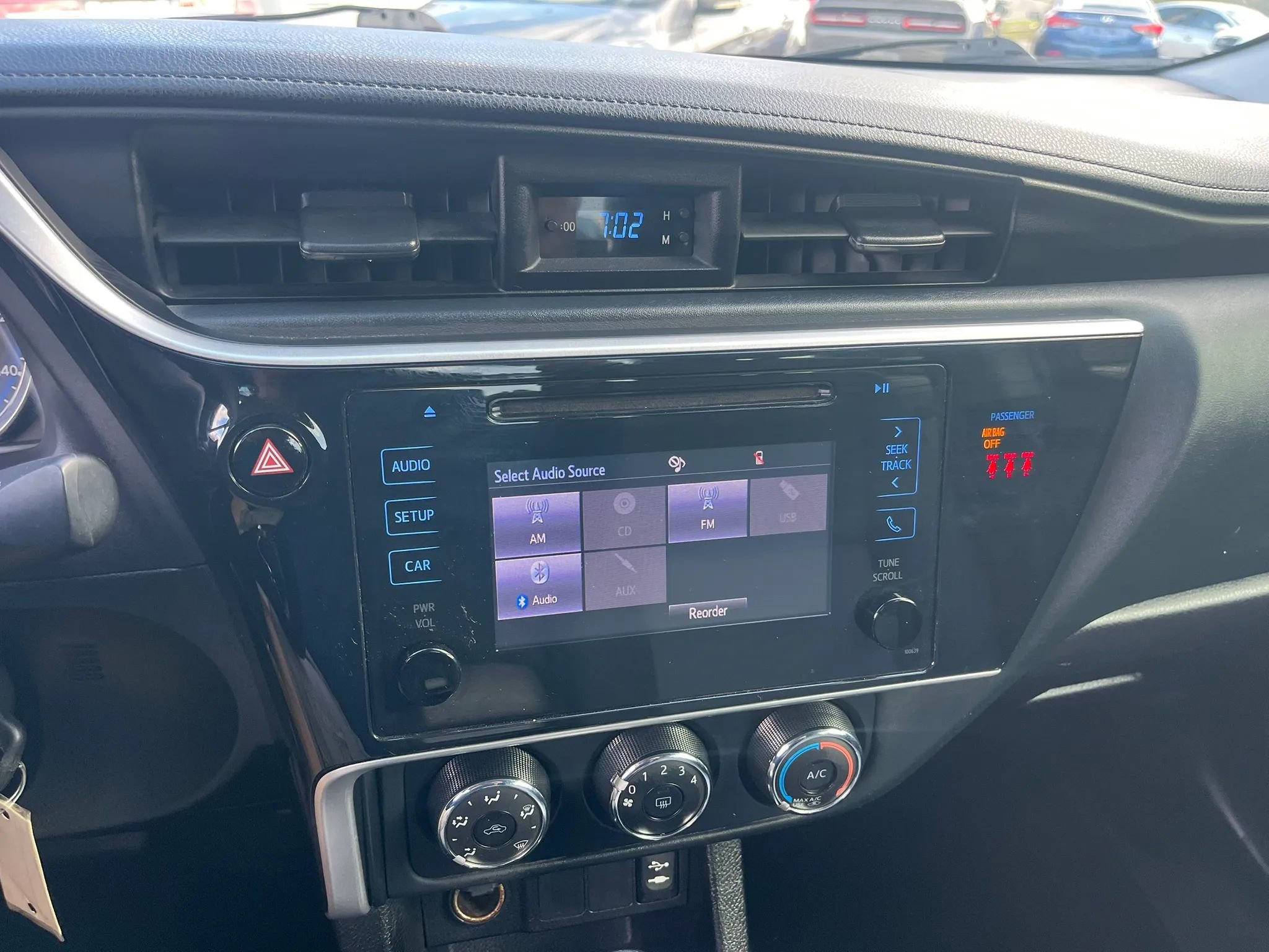 Used 2019 Toyota Corolla L FWD image 17