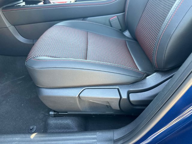 New 2027 Nissan Kicks SR FWD image 19