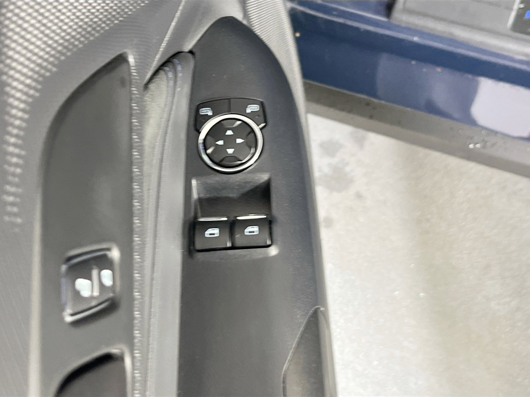 Used 2025 Ford Mustang Dark Horse image 17