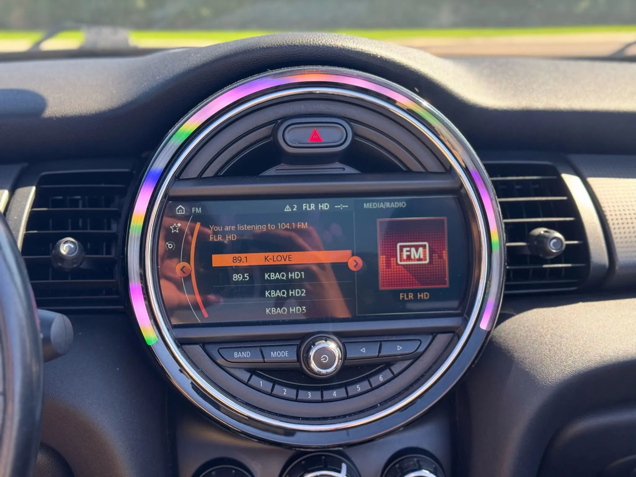 Used 2019 MINI Cooper Convertible image 43