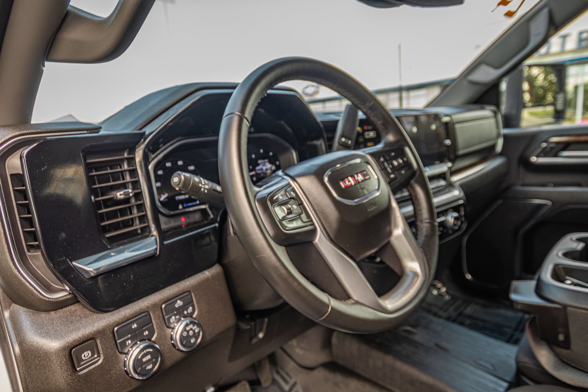 Used 2024 GMC Sierra 2500 SLE w/ SLE Convenience Package AWD/4WD image 20