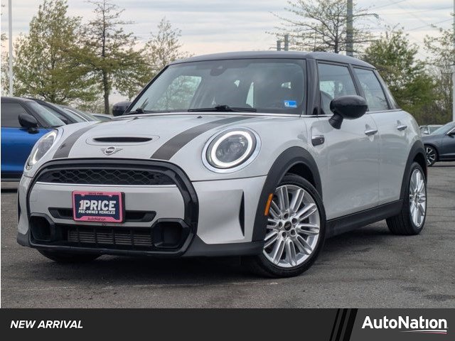 Used 2022 MINI Cooper S image 1