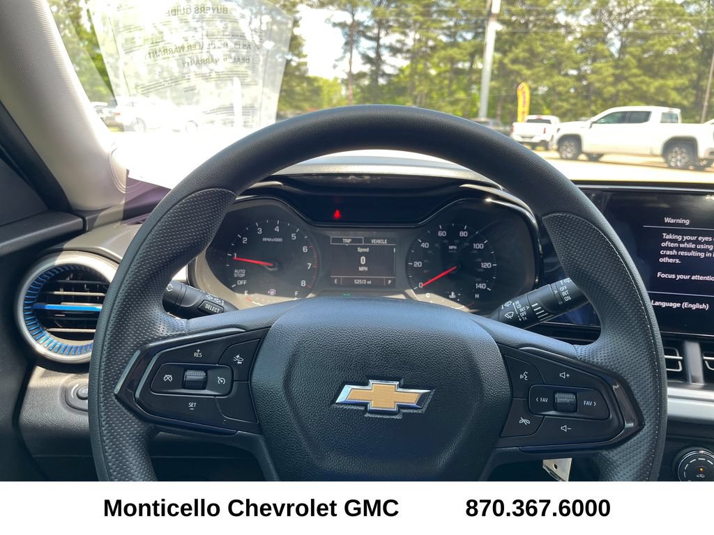 Certified 2024 Chevrolet Trax LS w/ LS Convenience Package FWD image 12