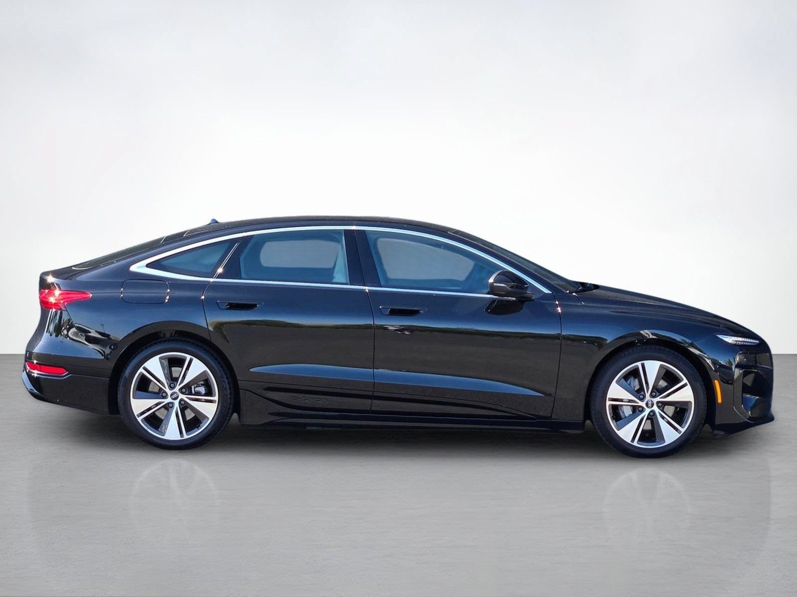 Used 2025 Audi A6 e-tron Prestige w/ Beige Warm Weather Package RWD image 8