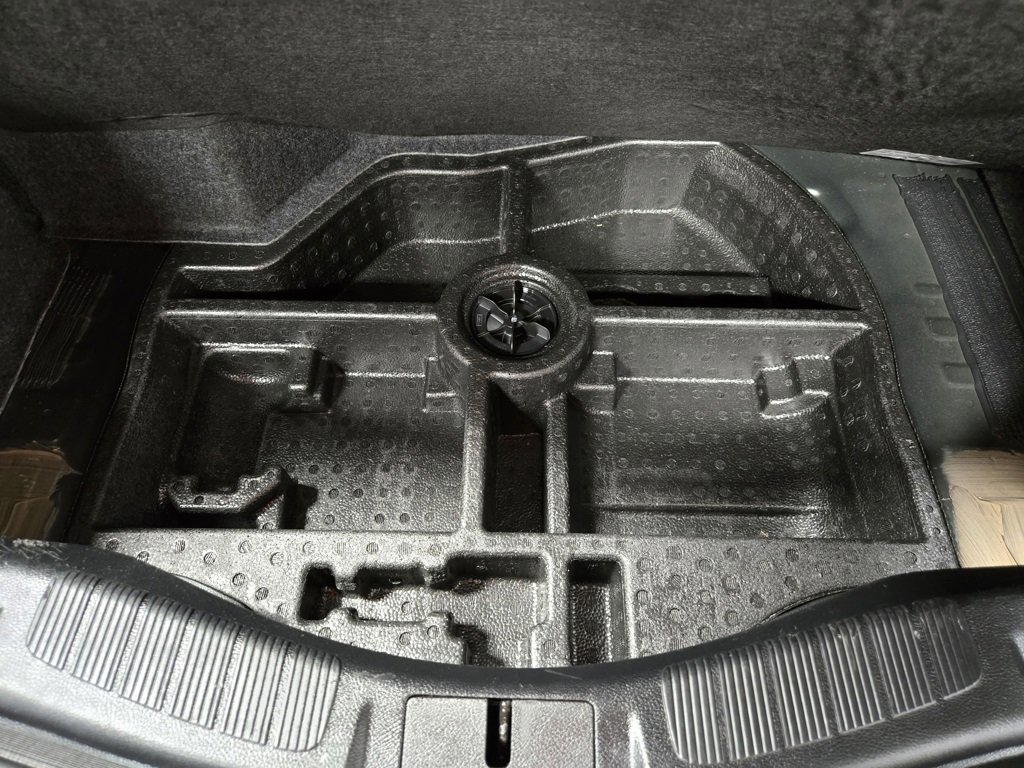 Used 2019 Ford Fusion SEL image 46