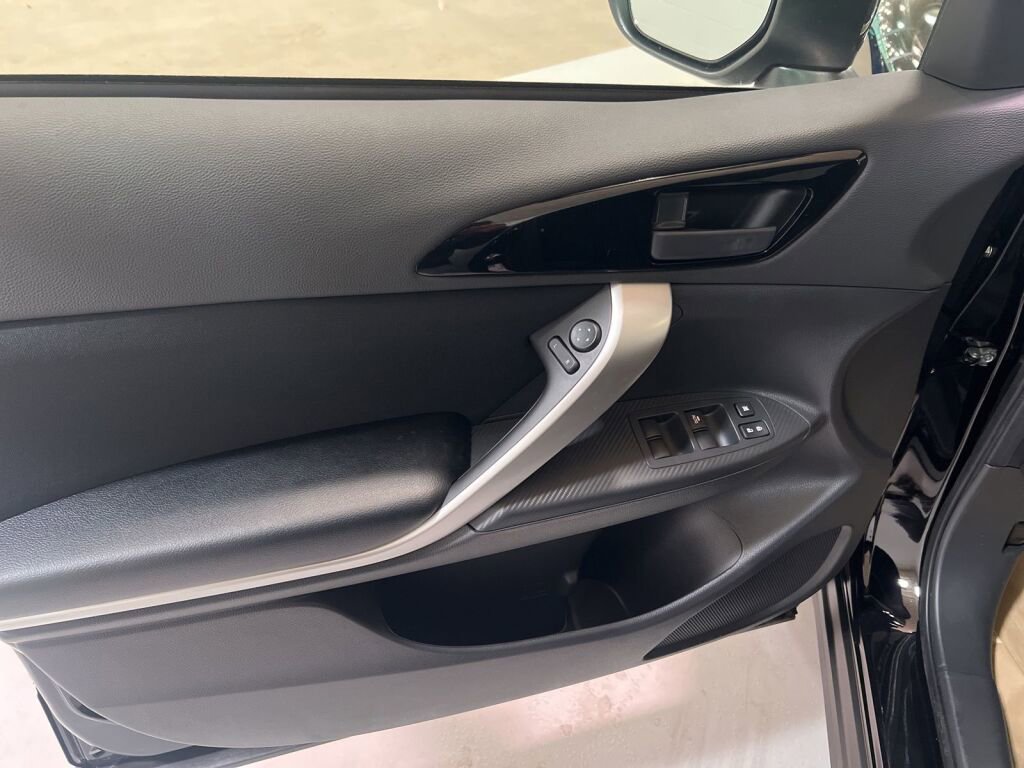 New 2026 Mitsubishi Eclipse Cross ES image 18