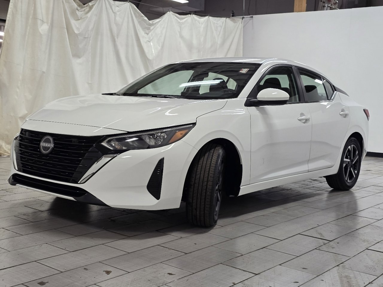 Used 2025 Nissan Sentra SV image 9