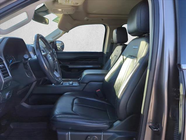 Used 2019 Ford Expedition Max Platinum image 16