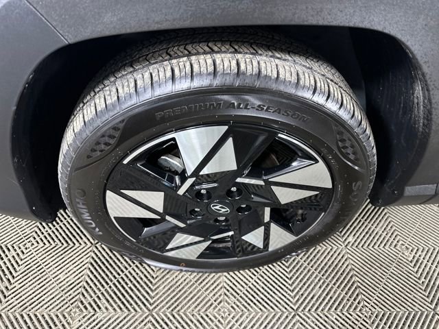 Used 2025 Hyundai Kona SEL image 10