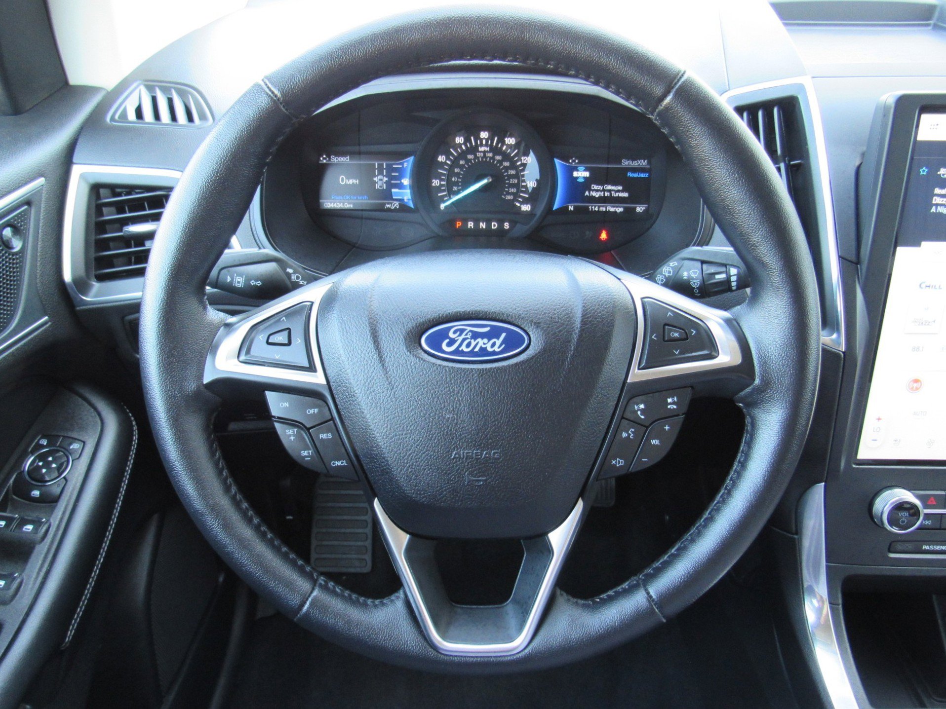 Used 2024 Ford Edge Titanium image 15