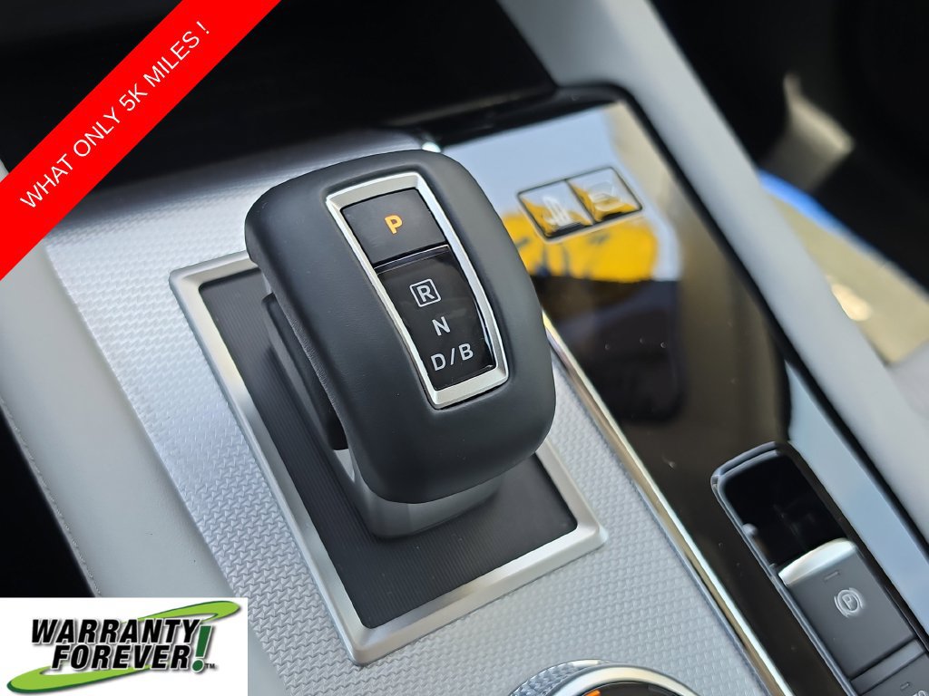 Used 2025 Mitsubishi Outlander SEL Black Edition AWD/4WD image 32