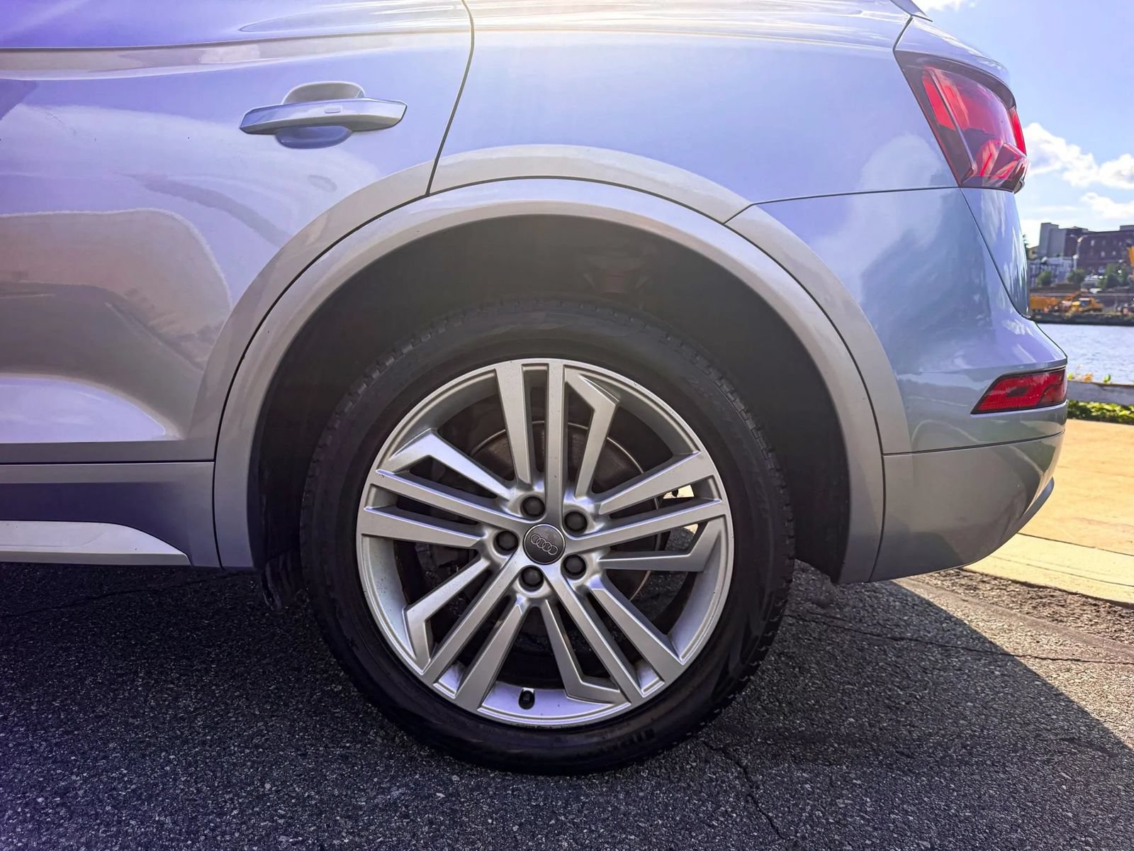 Used 2019 Audi Q5 2.0T Premium Plus w/ Premium Plus Package AWD/4WD image 37