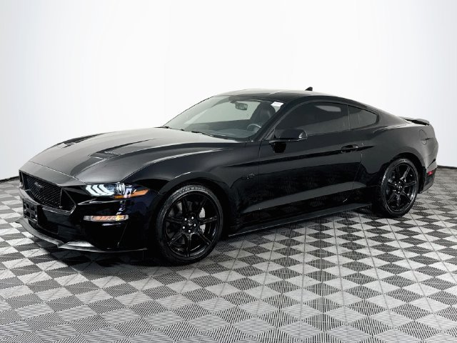 Used 2020 Ford Mustang GT Premium w/ Equipment Group 401A RWD image 4