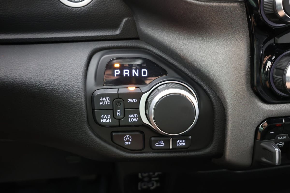 Used 2025 RAM 1500 Big Horn AWD/4WD image 6