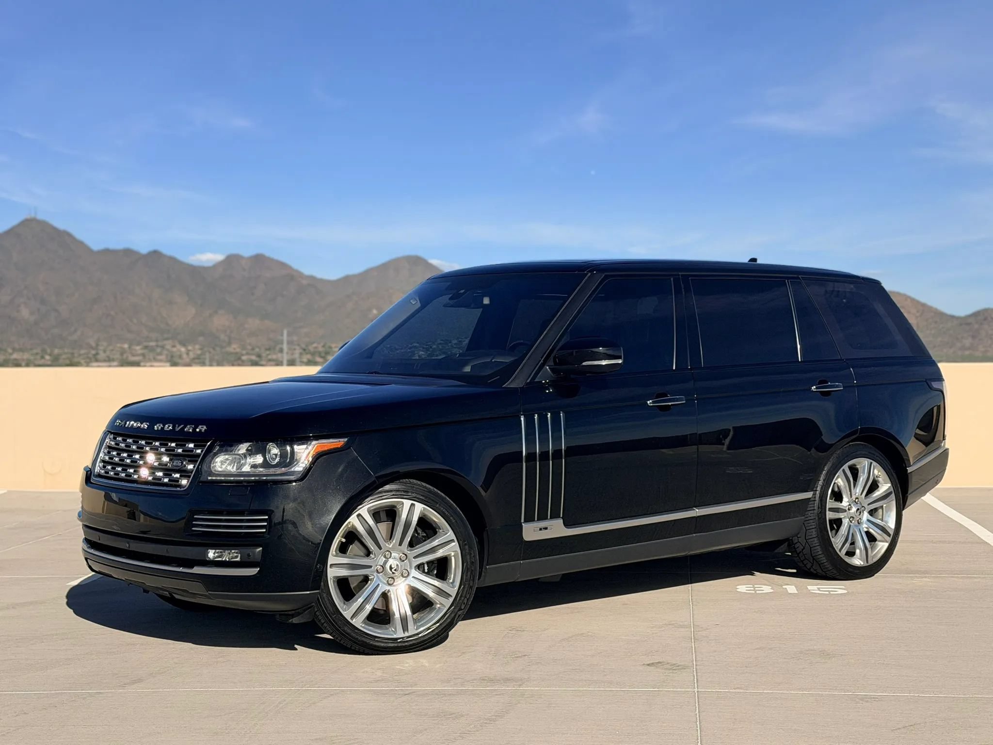 Used 2016 Land Rover Range Rover LWB SV Autobiography AWD/4WD image 5