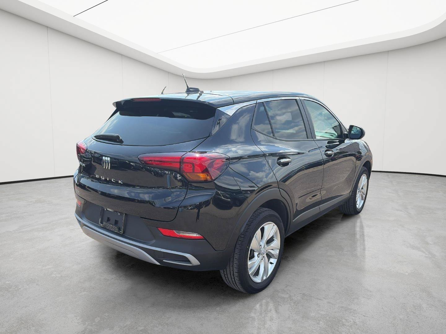 Certified 2024 Buick Encore GX Preferred w/ Comfort Package AWD/4WD image 7