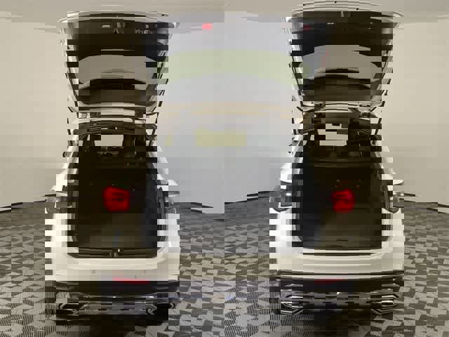 Certified 2026 Mercedes-Benz GLC 300 4MATIC image 34