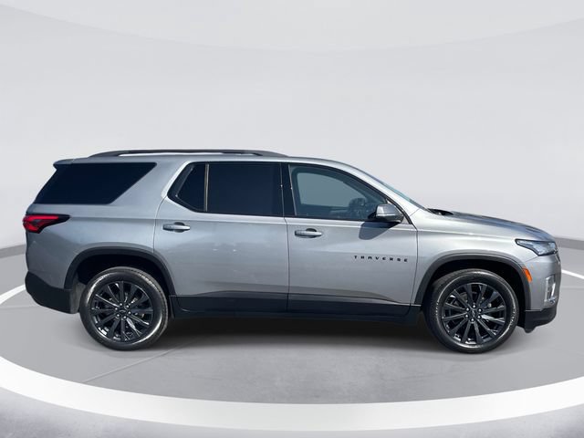 Used 2023 Chevrolet Traverse RS w/ LPO, Floor Liner Package FWD image 3