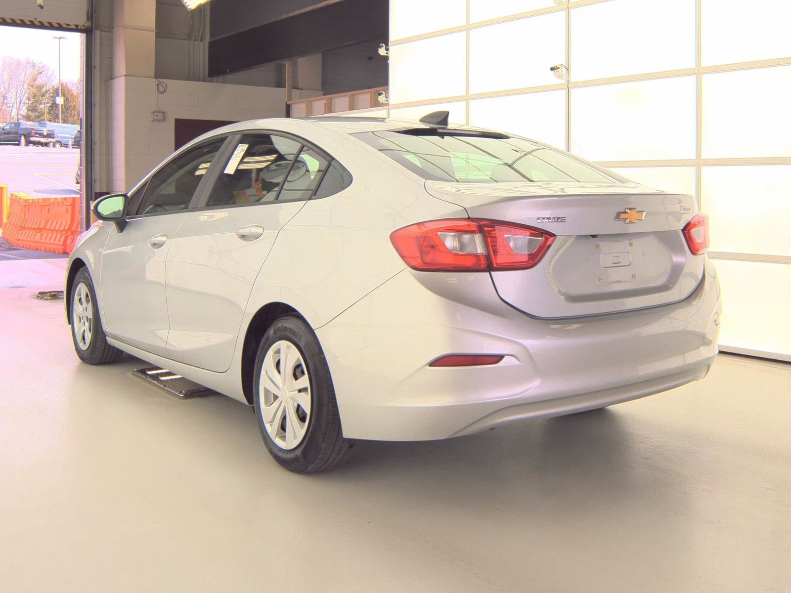 Used 2016 Chevrolet Cruze LS FWD image 11