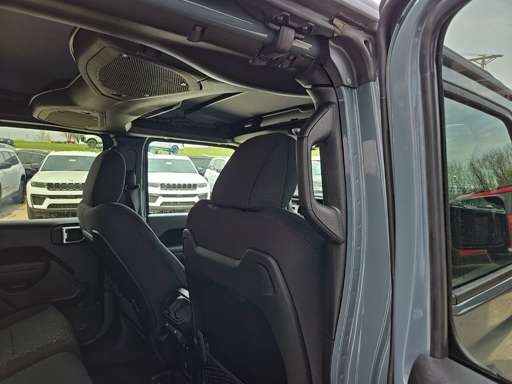 New 2026 Jeep Gladiator Mojave AWD/4WD image 88