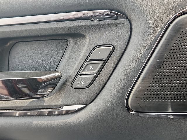 Used 2024 RAM 1500 Limited AWD/4WD image 18
