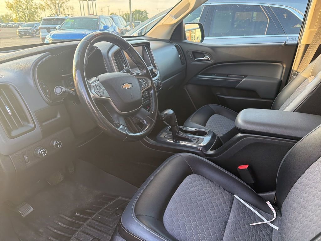 Used 2015 Chevrolet Colorado Z71 AWD/4WD image 8