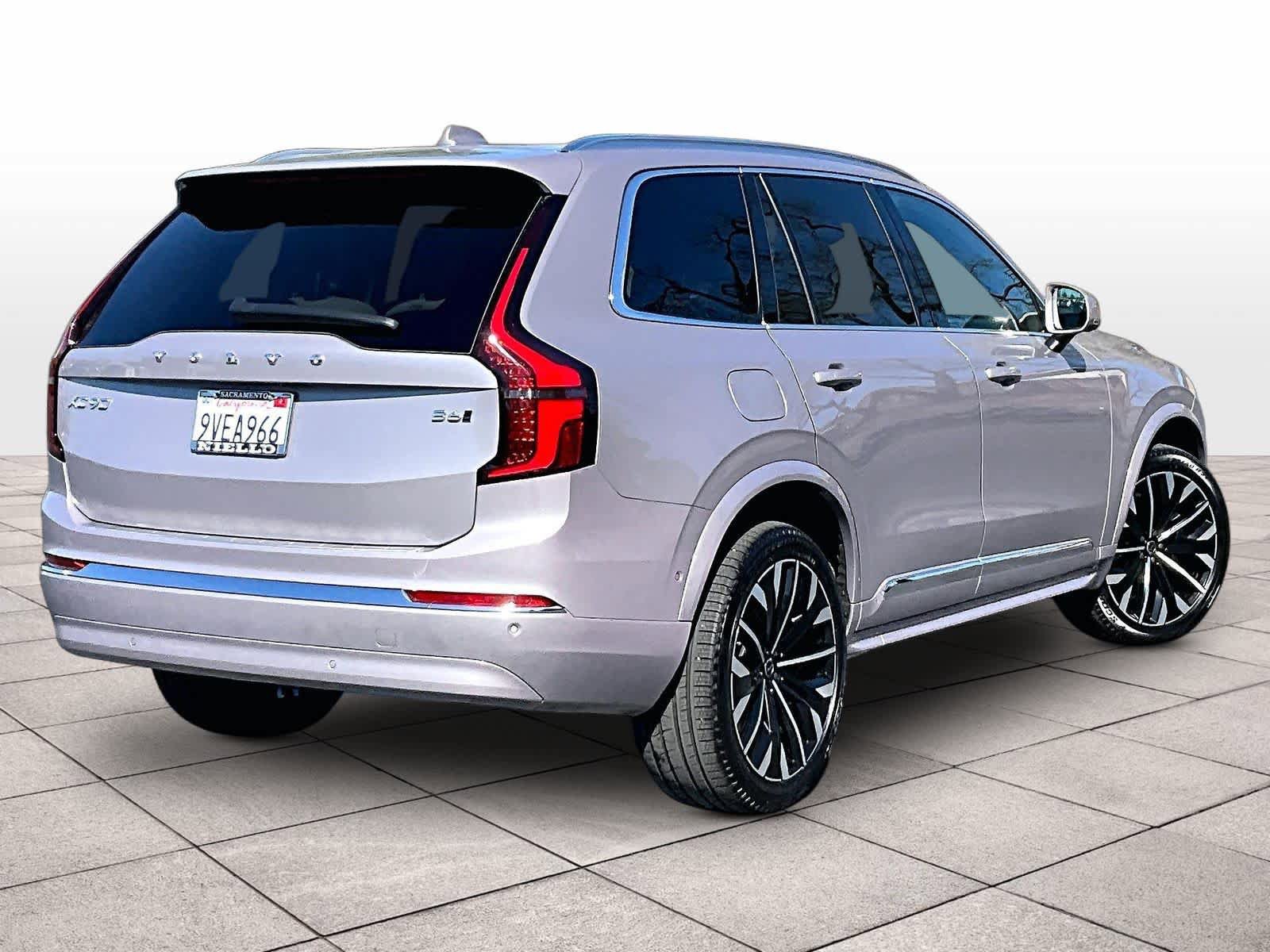 Used 2026 Volvo XC90 B6 Plus w/ Protection Package Premier AWD/4WD image 16