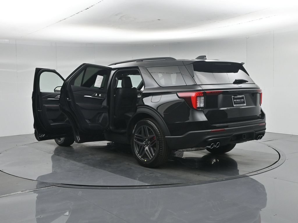 New 2026 Ford Explorer ST RWD image 36