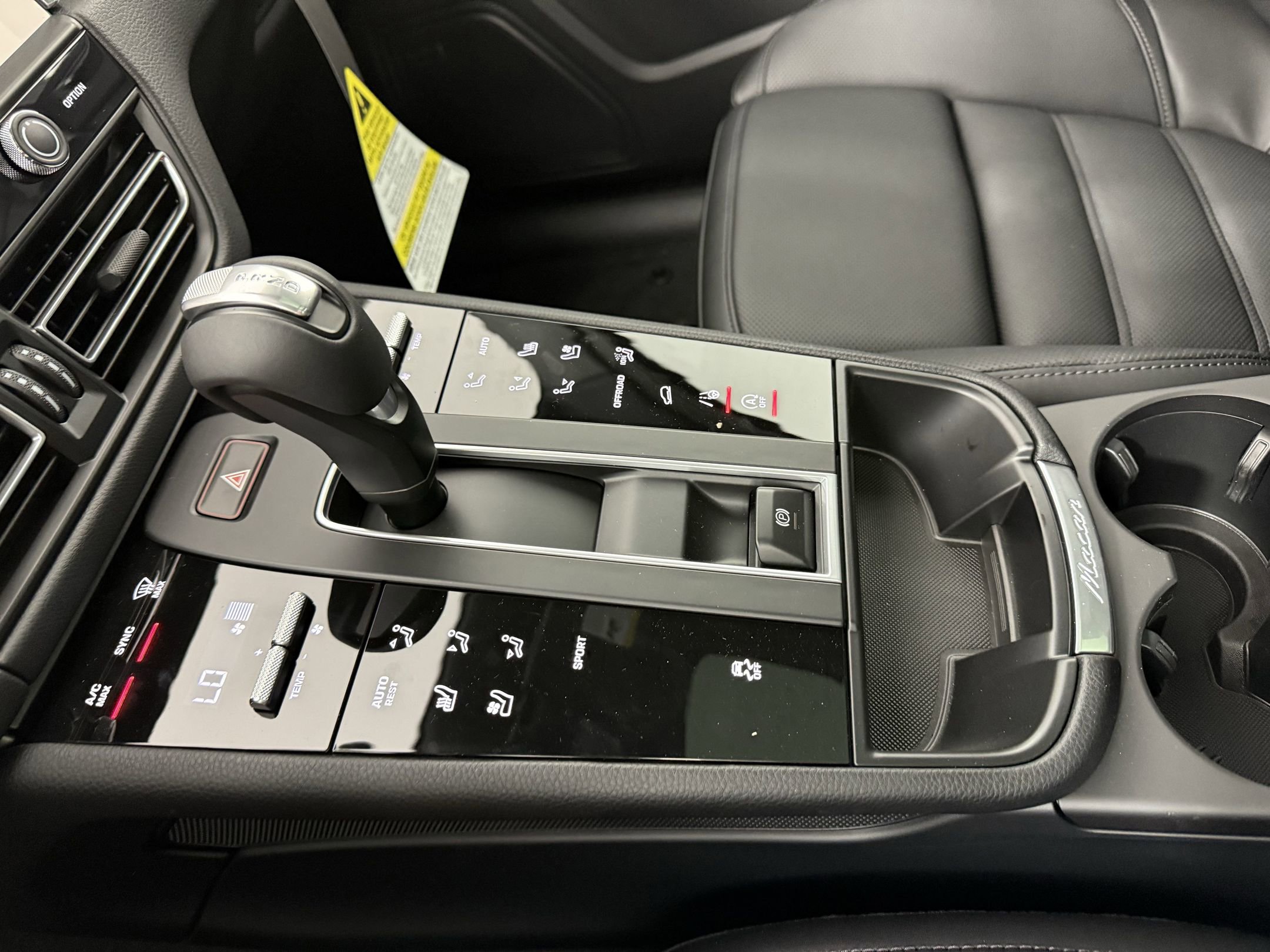 New 2025 Porsche Macan image 21