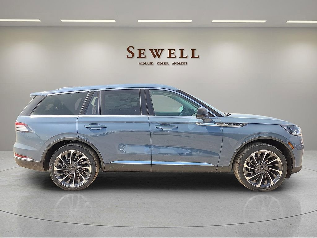 New 2026 Lincoln Aviator Reserve AWD/4WD image 5
