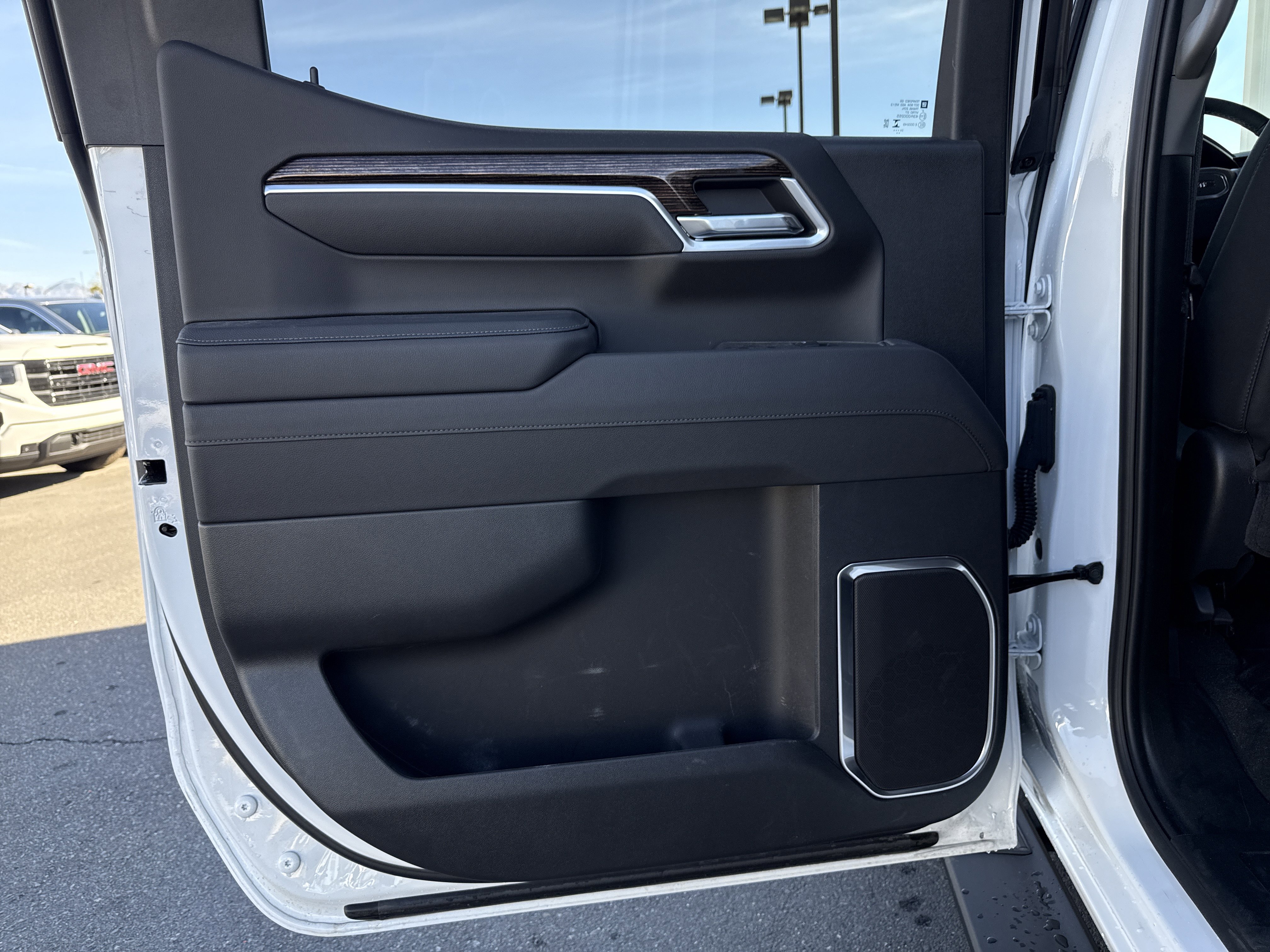 Used 2025 GMC Sierra 1500 Elevation w/ Elevation Premium Package image 23