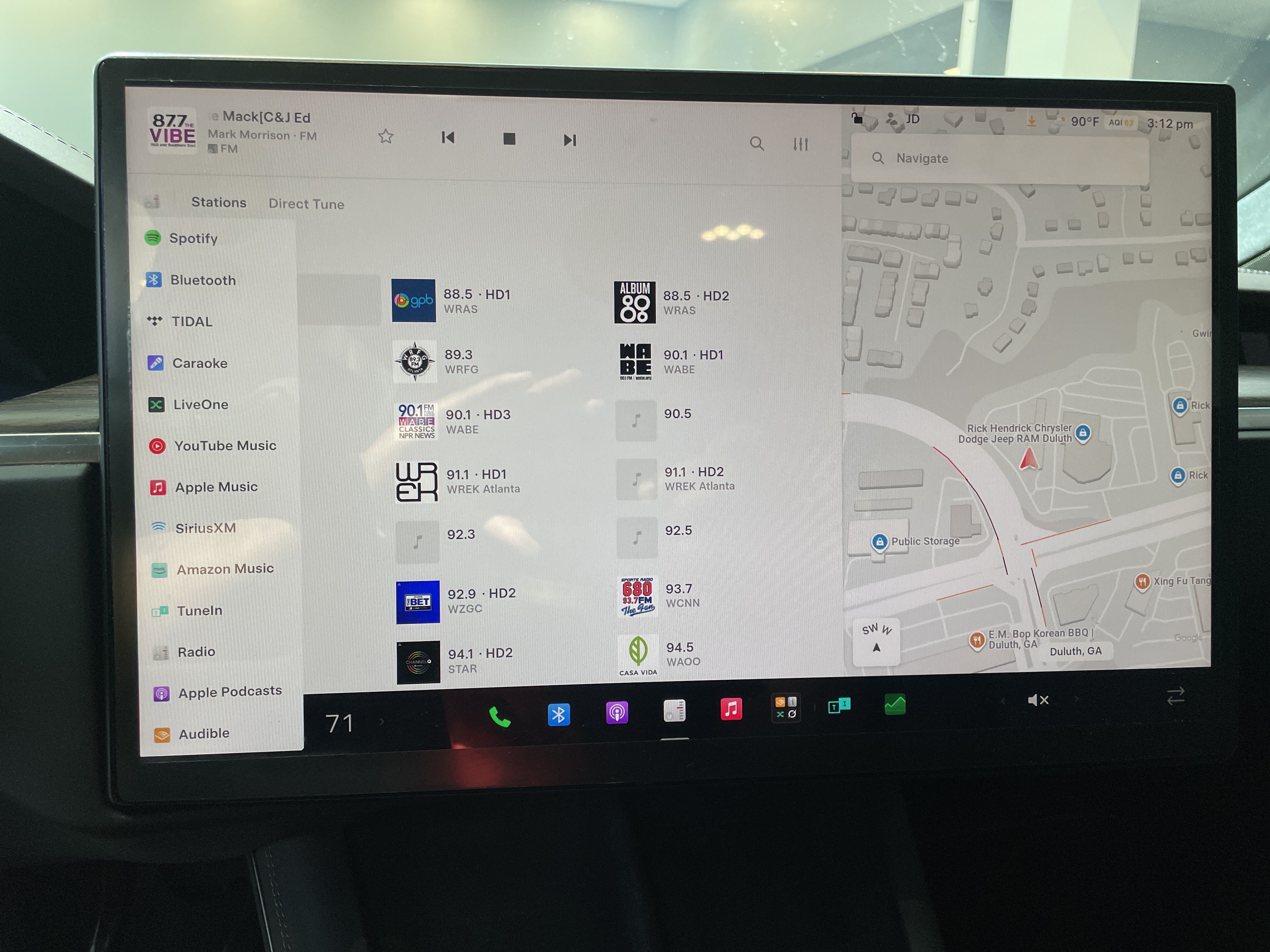 Used 2022 Tesla Model X AWD/4WD image 28