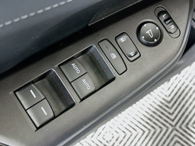 Used 2019 Honda Civic EX-L image 19