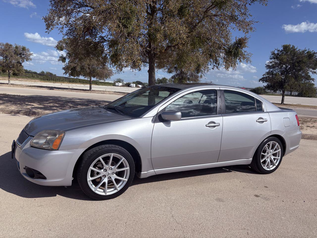 Used 2012 Mitsubishi Galant ES FWD image 6