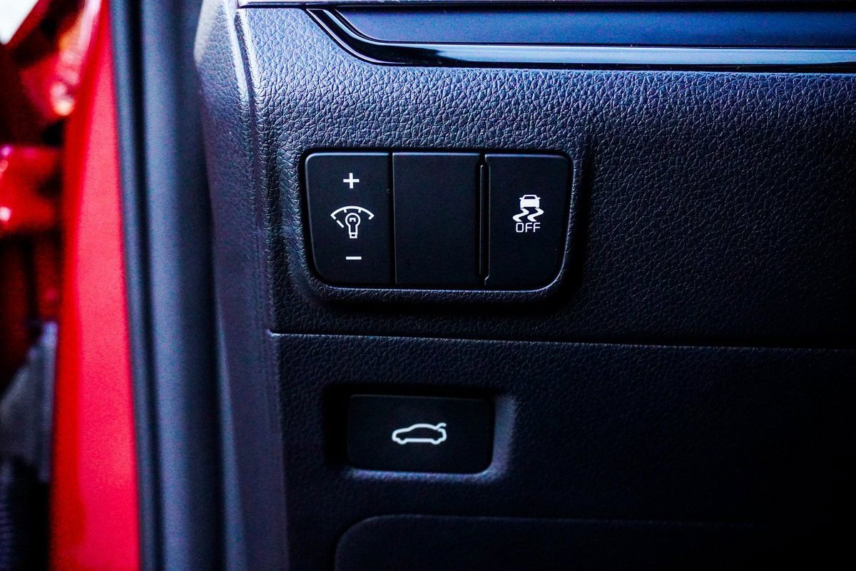 Used 2025 Kia K5 GT image 38