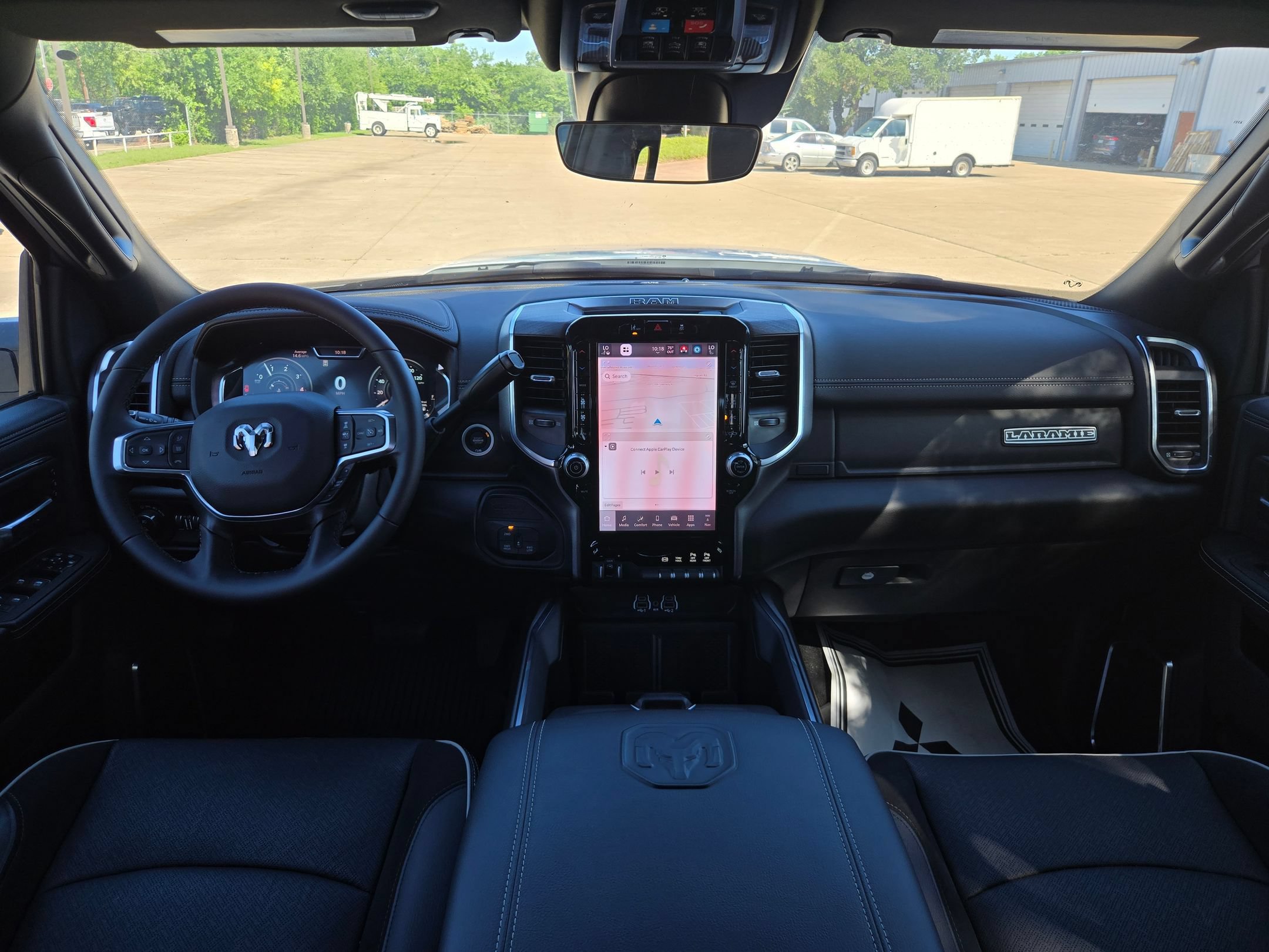 Used 2025 RAM 2500 Laramie AWD/4WD image 15