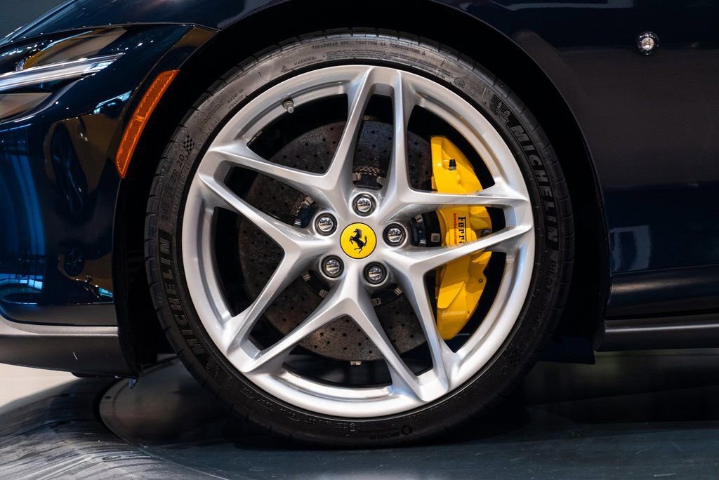 Certified 2022 Ferrari Roma RWD image 13