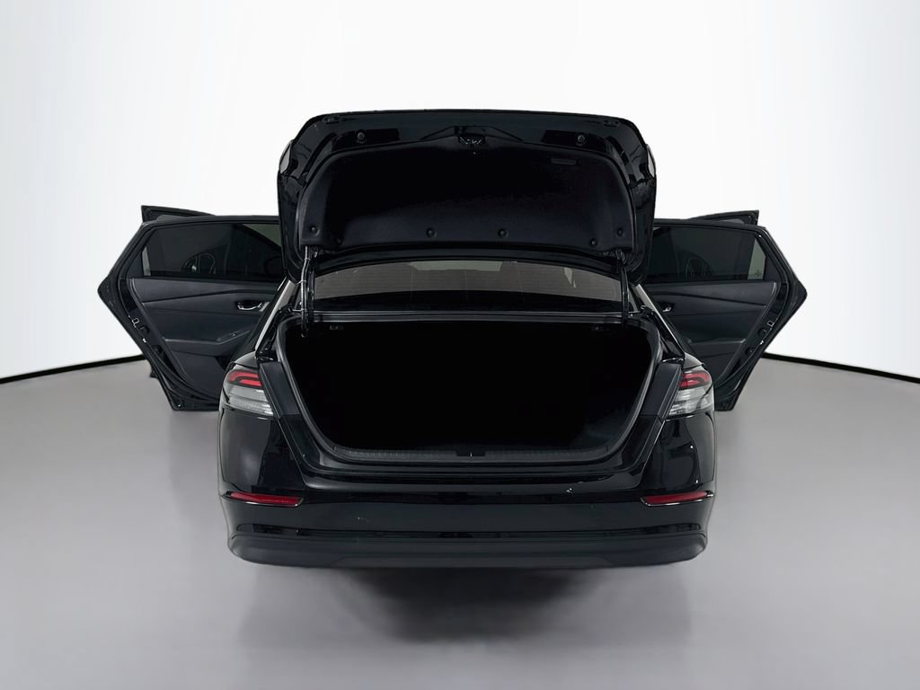 Used 2025 Honda Accord Sport image 25