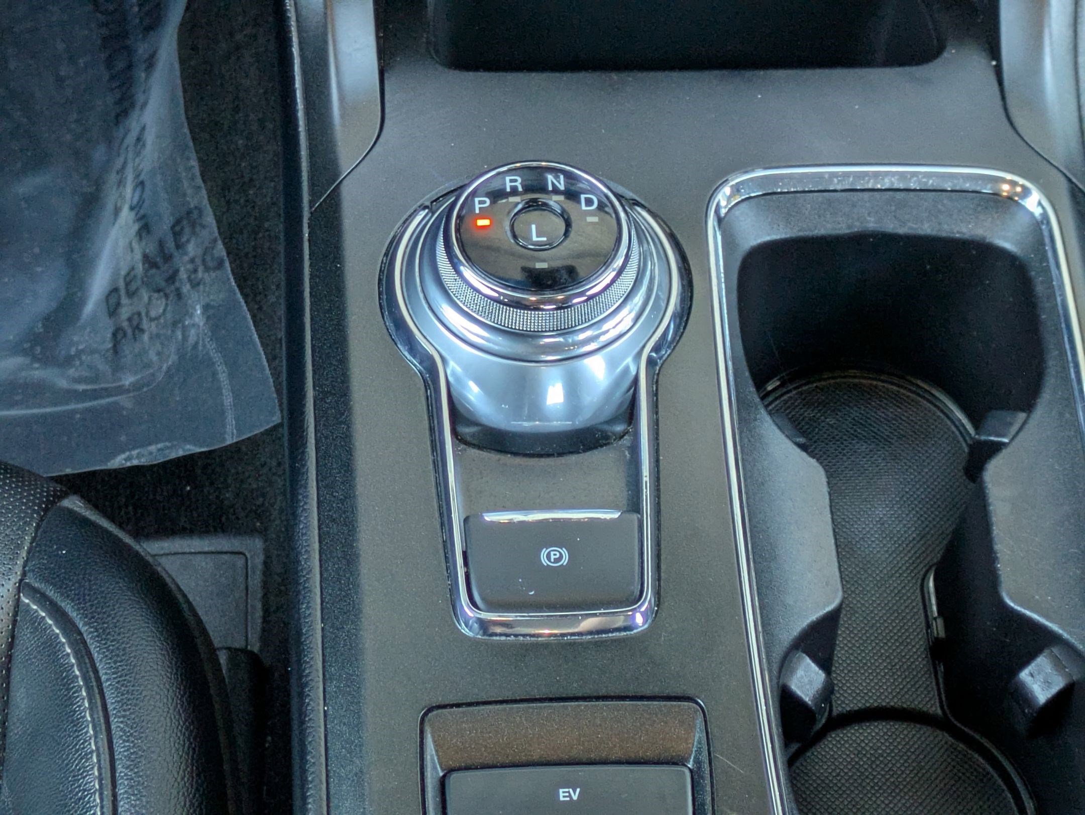 Used 2019 Ford Fusion Energi Titanium FWD image 20