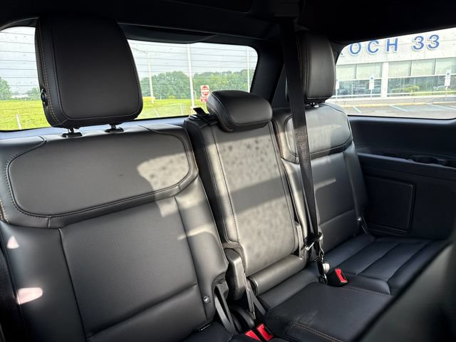 Used 2025 Ford Expedition Tremor AWD/4WD image 16