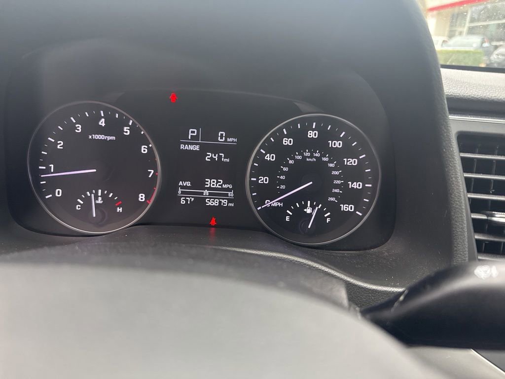 Used 2017 Hyundai Elantra SE image 13