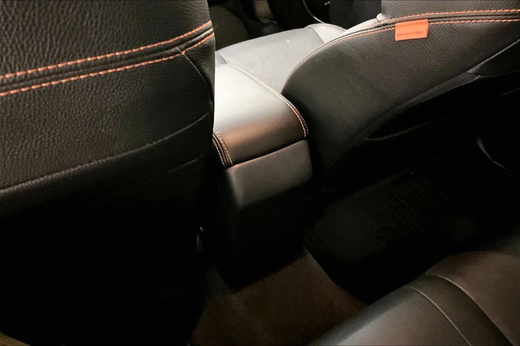 Used 2016 Subaru Crosstrek 2.0i Limited image 10