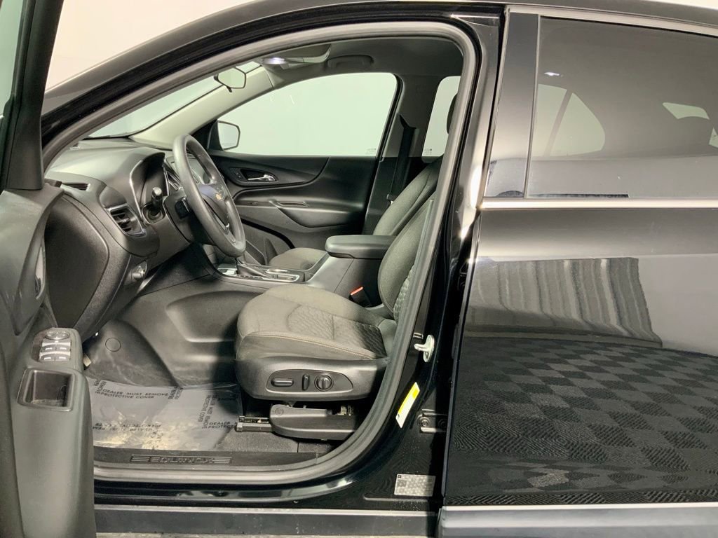 Used 2019 Chevrolet Equinox LT image 18