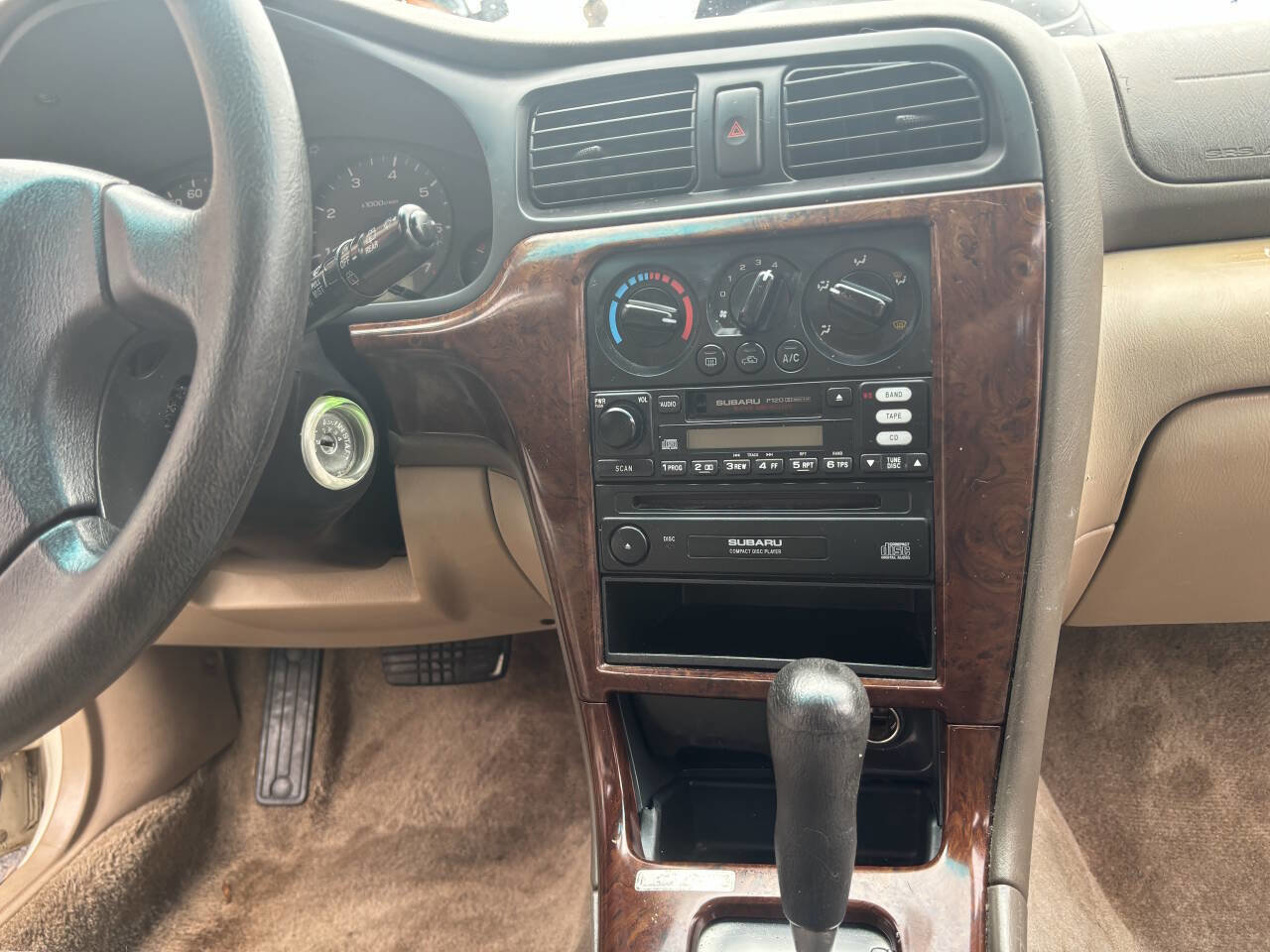 Used 2002 Subaru Outback Wagon AWD/4WD image 18